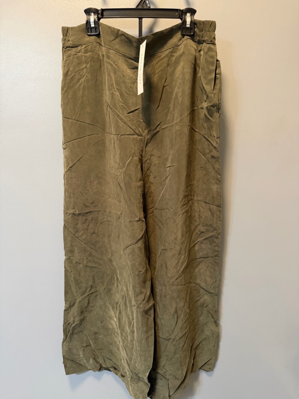 Amour Vert Olive Green Women’s Wide-Leg Pants NWT
